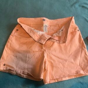 Peach stretchy shorts